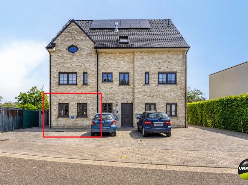 Stijlvol appartement gelegen op korte wandelafstand van het centrum van Hoeselt, Waartstraat 4 bus 1.&lt;br /&gt;
&lt;br /&gt;
Rustige locatie in een verkeersluwe