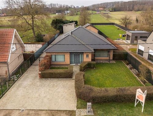                                        Maison à vendre à Houwaart, € 545.000
