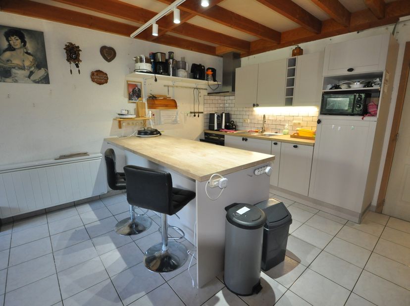 Charmante starterswoning of vakantiewoning op slechts 1,5 km van de zee en de duinen ! &lt;br /&gt;
&lt;br /&gt;
Deze gezellige woning biedt een uitstekende oppor