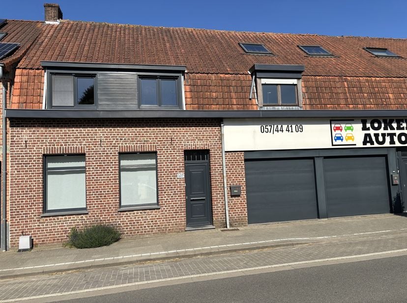 À vendre à Loker (Heuvelland) – Maison prête à emménager avec potentiel&lt;br /&gt;
&lt;br /&gt;
Située au cœur du charmant village de Loker, dans la magnifique r