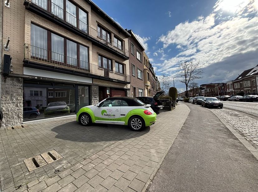 Vous êtes à la recherche d&#039;une belle propriété pour votre activité professionnelle à proximité du centre d&#039;Edegem et de Mortsel ? Dans ce cas, cette p