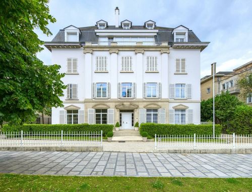                                         App. rez-de-chaussée à louer à Ixelles, € 4.400
