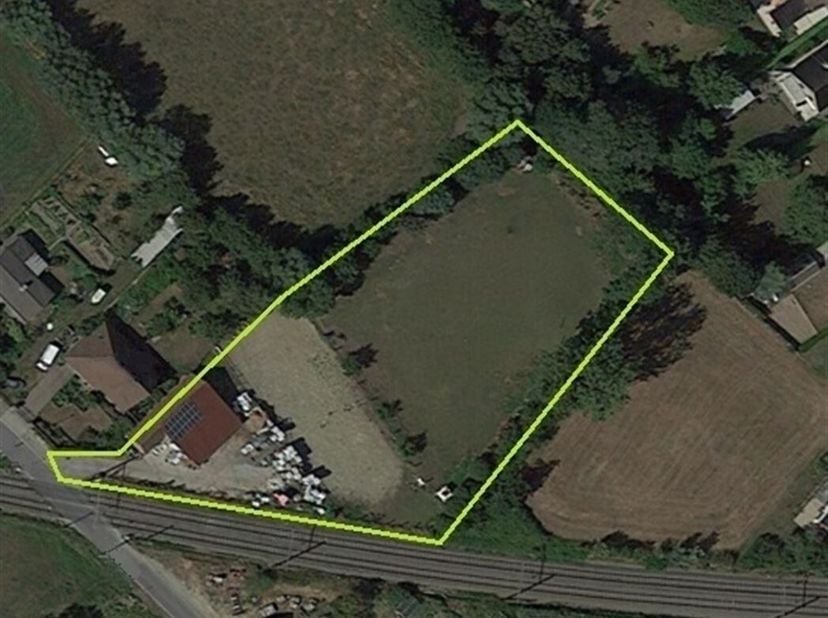 Te huur: Paardenstalling met weides en buitenpiste op idyllische ligging&lt;br /&gt;
Ben je op zoek naar een praktische en rustige plek voor je paarden? Dan