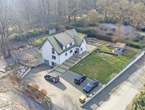                                         Villa à vendre à Petit-Enghien, € 699.000
