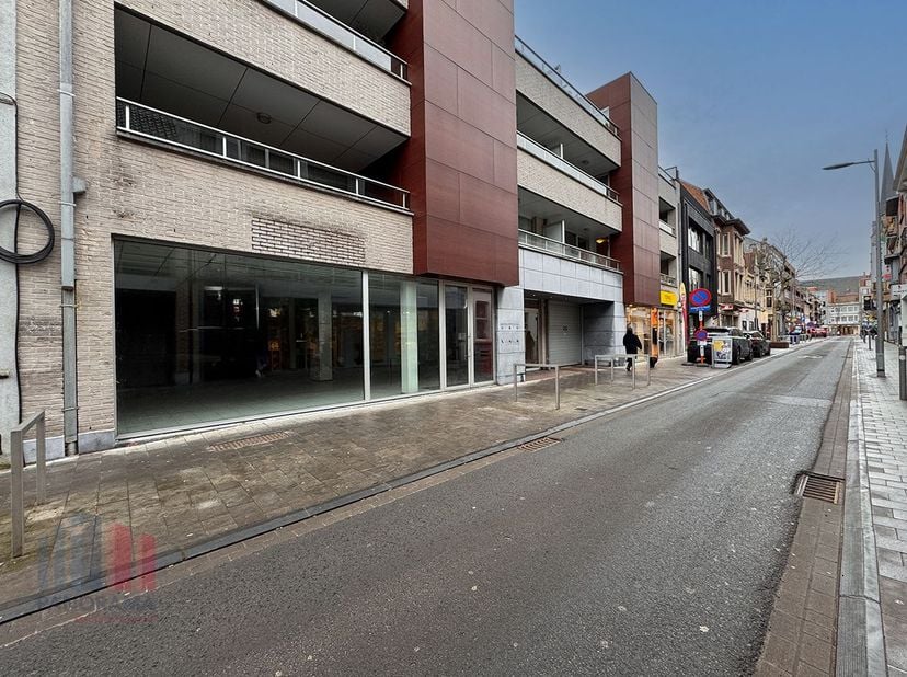 Bien professionnel à vendre
                    à 8870 Izegem