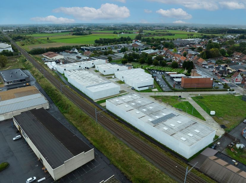 Bedrijfsvastgoed te koop
                    in 8530 Harelbeke
