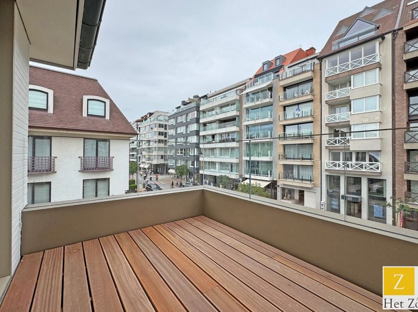 Stijlvol gemeubeld appartement in het hart van het Zoute, op een toplocatie vlakbij de Minigolf en op wandelafstand van het strand, winkels en restaur