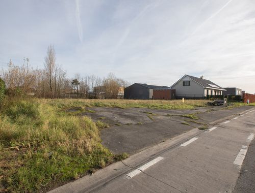                                         Bouwgrond te koop in Ingelmunster, € 395.000
