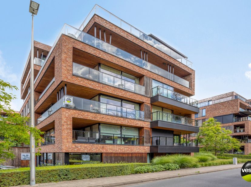 Luxueus appartement in het groene hart van Sint-Truiden. &lt;br /&gt;
&lt;br /&gt;
Adres: Sint-Jansstraat 8 bus 202 – Residentie Park Leopold&lt;br /&gt;
&lt;br /&gt;
Residen