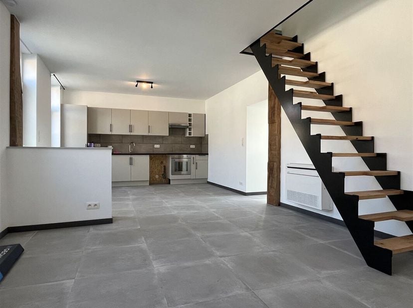Très belle maison 2 chambres entièrement rénovée avec une excellente performance énergétique sise à l&#039;entrée de Bléharies proche de toutes commodités.