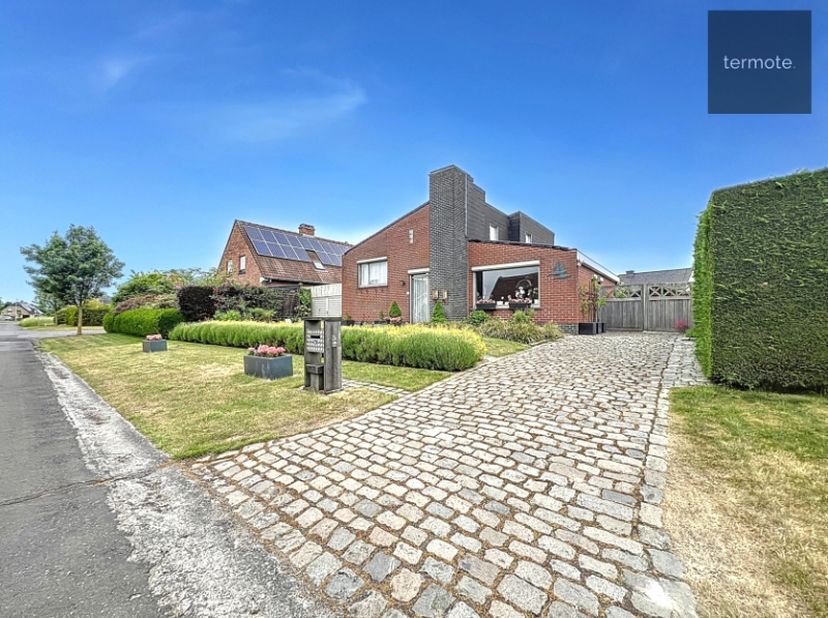 Maison à vendre
                    à 8793 Sint-Eloois-Vijve