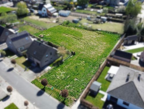                                         Bouwgrond te koop in Serskamp, € 299.000
