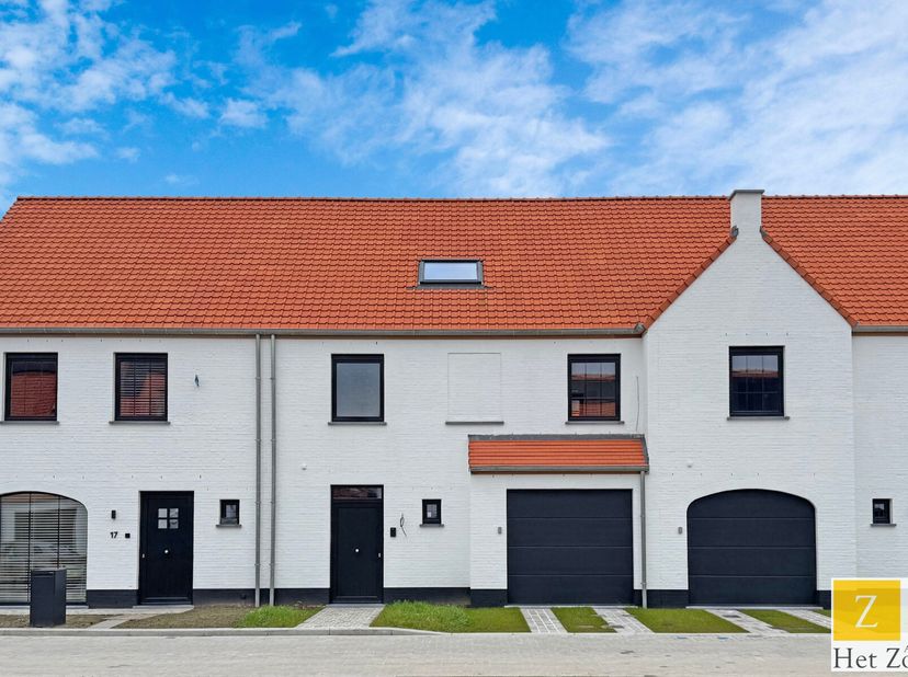Superbe maison neuve située dans le quartier résidentiel calme de &quot;Sluiskapelle&quot;, offrant une disposition pratique et une finition de haute qualité. C