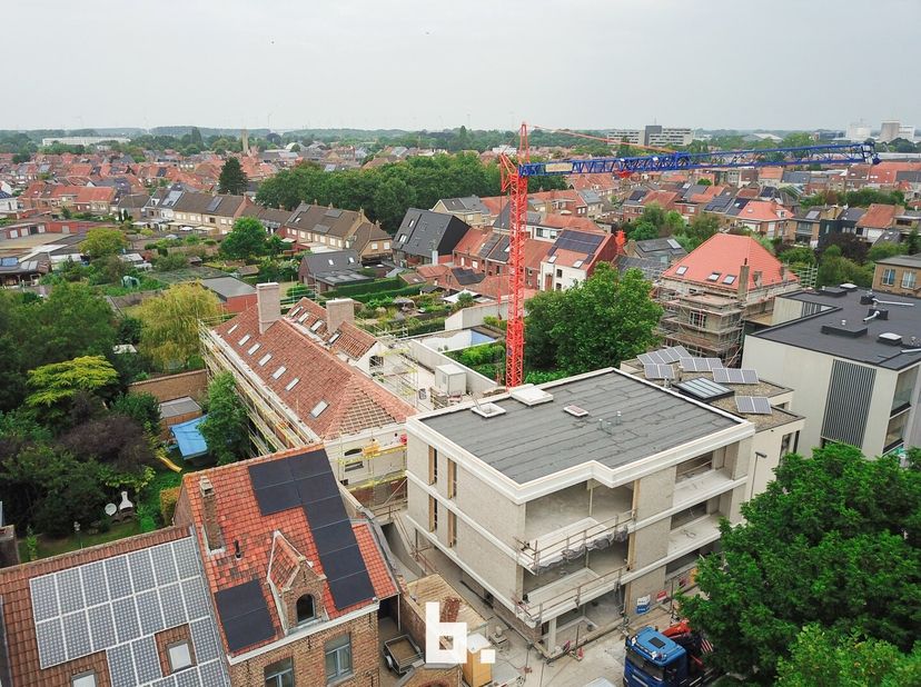 Garage à vendre
                    à 8000 Sint-Pieters