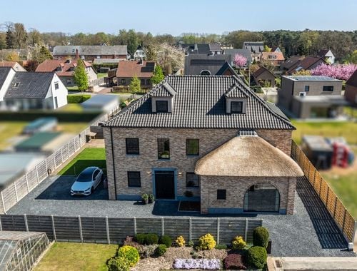                                         Villa-landhuis te koop in Achel, € 825.000

