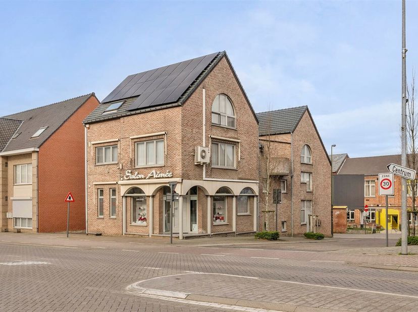 Bien professionnel à vendre
                    à 3580 Beringen