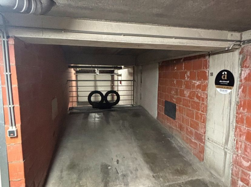 Garage à louer
                    à 8300 Knokke
