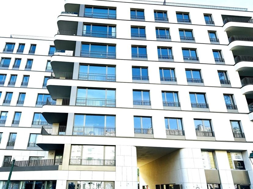 Woluwe Saint Pierre :  Superbe et luxueux appartement neuf 1 chambre adapté pour PMR sur la prestigieuse avenue de Tervueren, proche des tous les comm