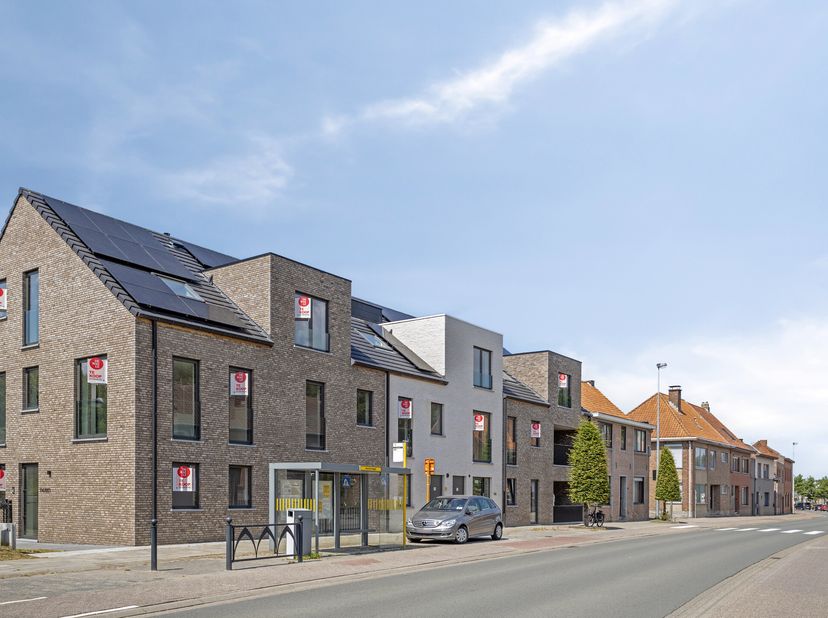 À vendre: appartement moderne au rez-de-chaussée avec entrée séparée, 2 chambres, terrasse ensoleillée et jardin au cur de Bâle.&lt;br /&gt;
Cette résidence
