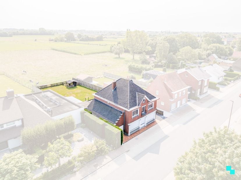 Bien professionnel à vendre
                    à 8760 Meulebeke