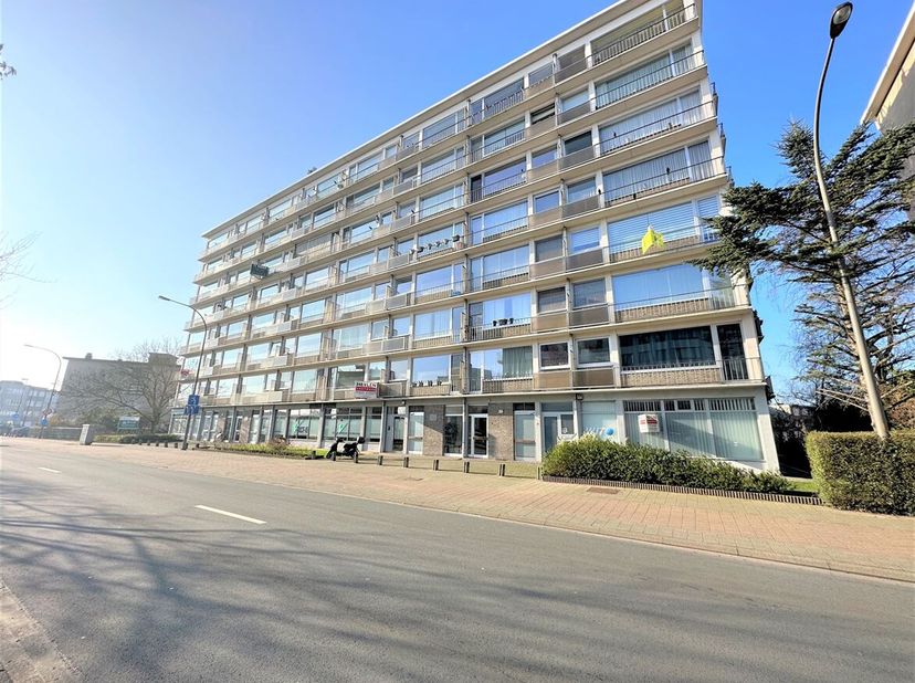 Bien professionnel à louer
                    à 2170 Merksem