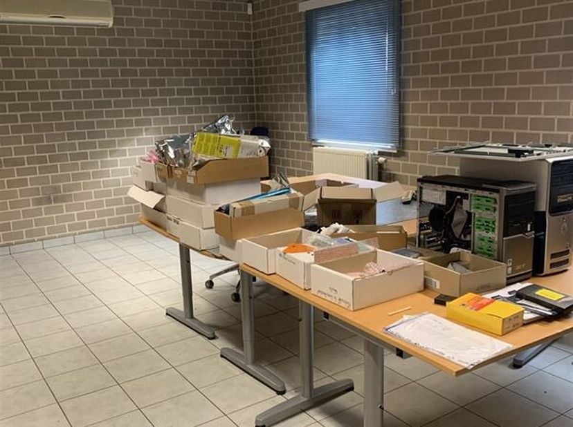 Bien professionnel à louer
                    à 3320 Hoegaarden