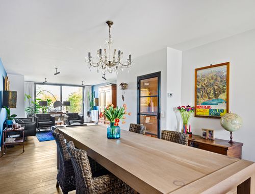                                         Triplex à vendre à Aartselaar, € 375.000
