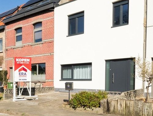                                         Maison à vendre à Hove, € 399.000
