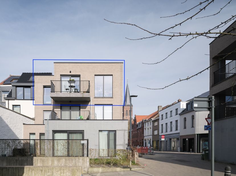 Lichtrijk 2-slaapkamerappartement met zonnig terras en EPC A - score&lt;br /&gt;
&lt;br /&gt;
Voor meer informatie of een bezoek, mail naar: info@carloeggermont.b