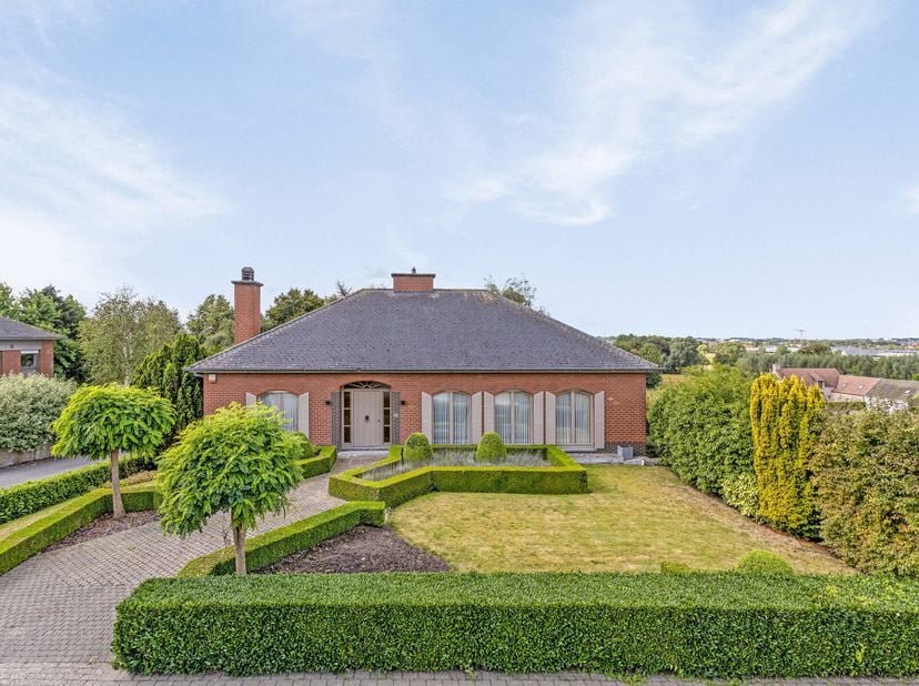 Maison à vendre
                    à 8540 Deerlijk