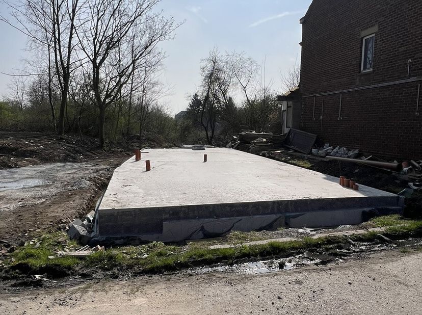 À VENDRE  TERRAIN À BÂTIR !&lt;br /&gt;
Dans une rue calme et résidentiel, proche de toutes les commodités, découvrez ce terrain à bâtir situé la cité Dando