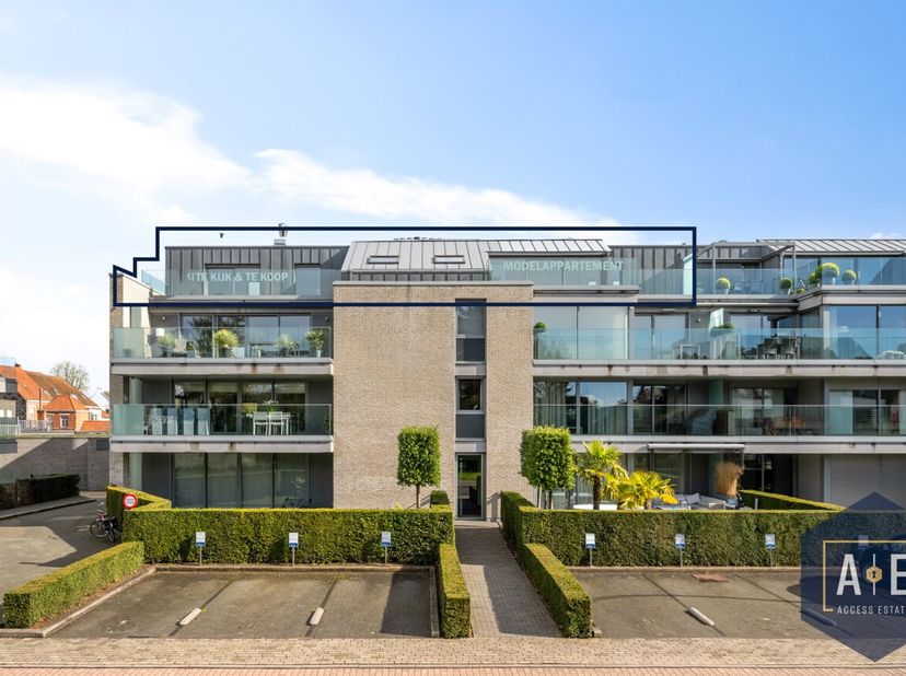 Deze prachtige penthouse, in het hart van de bruisende stad Waregem, wordt u te koop aangeboden door Access Estate.&lt;br /&gt;
Een exclusieve kans om te in