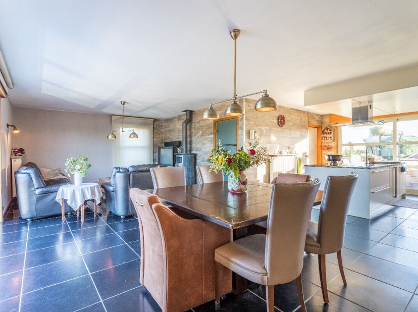 Maison à vendre
                    à 8552 Moen