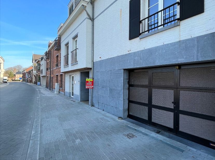 Garage à vendre
                    à 2460 Kasterlee