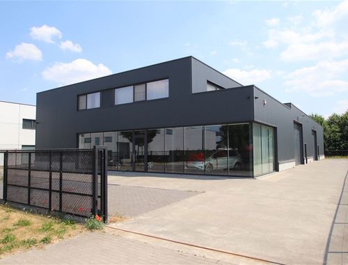                                        Bien commercial à louer à Assenede, € 1.500
