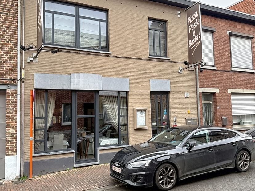 Bien professionnel à vendre
                    à 3800 Sint-Truiden