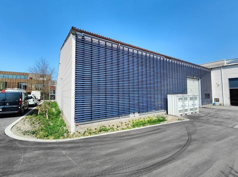 Bien professionnel à louer
                    à 8460 Oudenburg