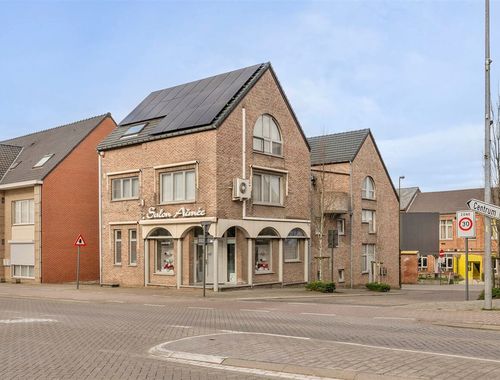                                         Immeuble d’appartements à vendre à Beringen, € 748.000
