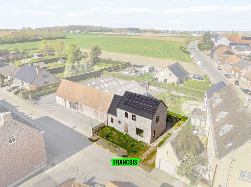 Bent u op zoek naar een energiezuinige nieuwbouwwoning met ruimte, comfort én de mogelijkheid om zelf de afwerking te bepalen? Deze casco halfopen beb