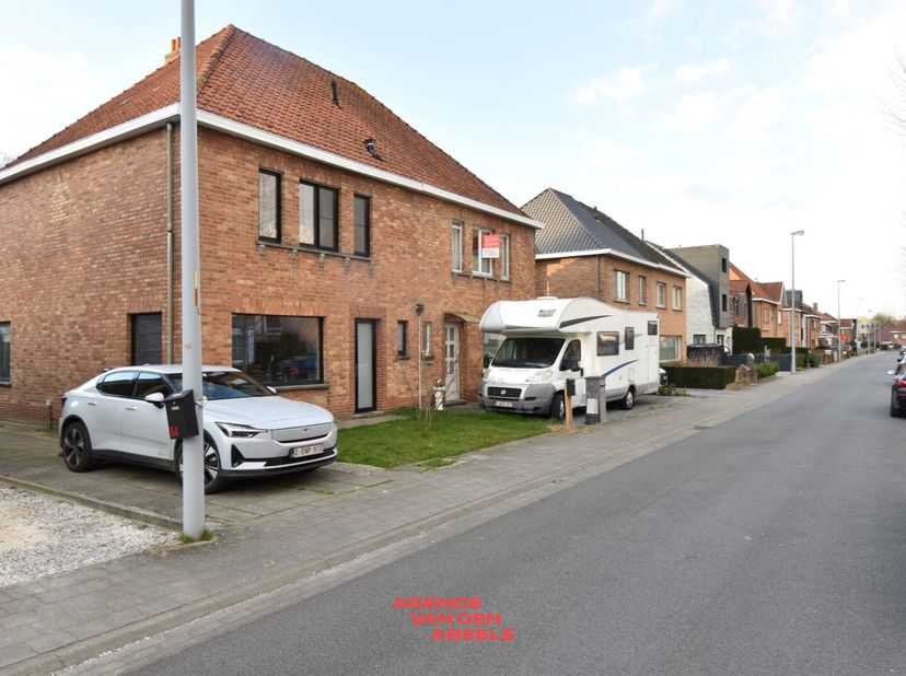 Maison à vendre
                    à 8200 Sint-Andries