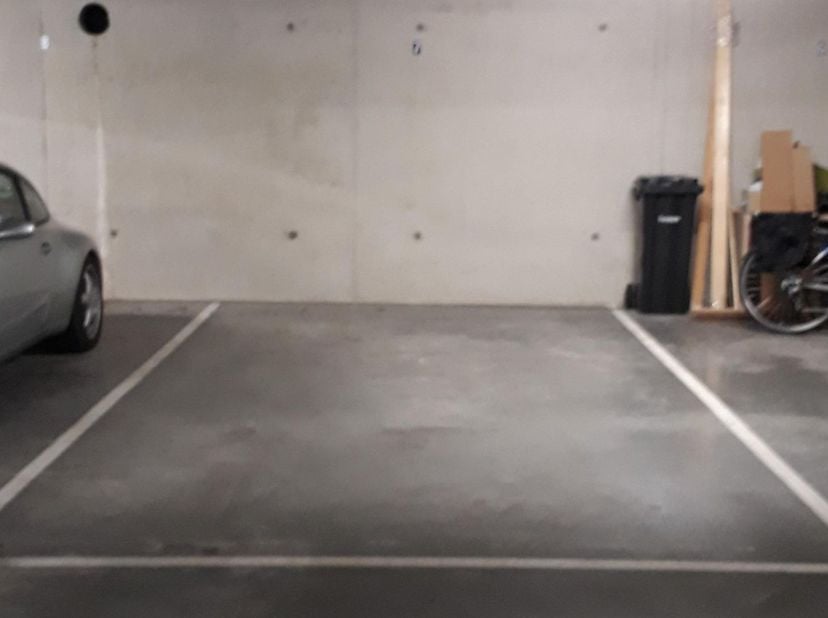 Garage à louer
                    à 2820 Bonheiden