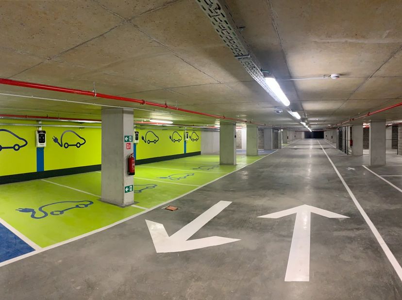 Garage à vendre
                    à 2800 Mechelen