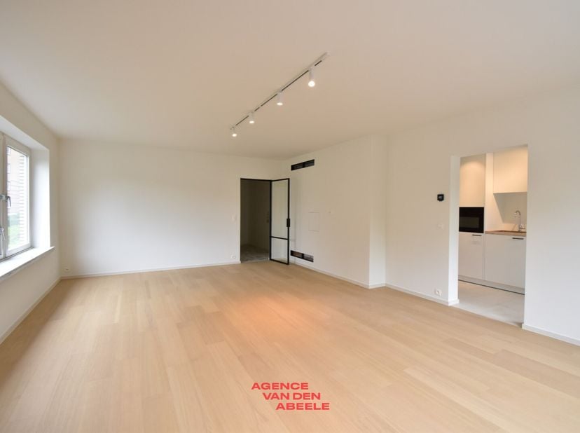 Appartement à vendre
                    à 8200 Sint-Andries