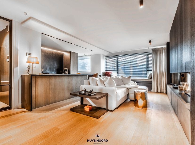 Een allesomvattend geheel en dit gelegen op wandelafstand van Centrum-Brugge in een kleinschalige residentie.&lt;br /&gt;
&lt;br /&gt;
Dit magnifiek gerenoveerd a