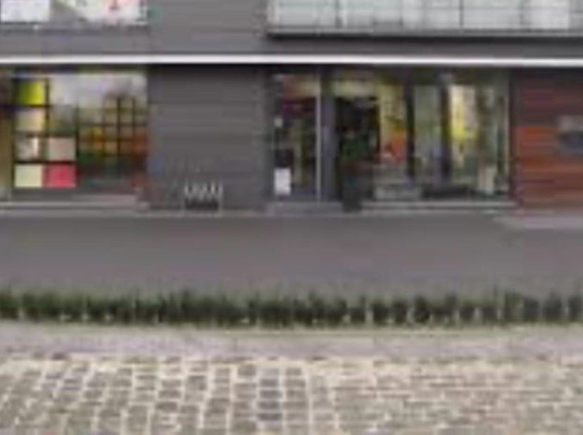 Bien professionnel à louer
                    à 2480 Dessel