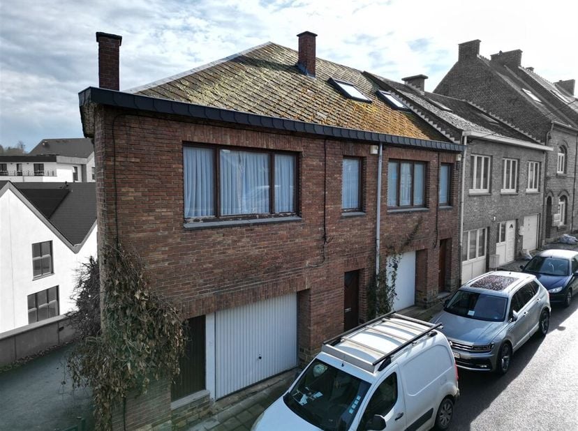 INNOV&#039;EXPERT immobilière vous invite à venir découvrir cette belle opportunité d&#039;investissement, comprenant 2 maisons d&#039;habitation, idéalement situées