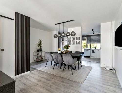                                         Gemengd gebruik te koop in Zwijndrecht, € 340.000
