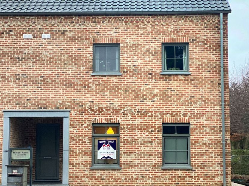 Bien professionnel à louer
                    à 3582 Koersel