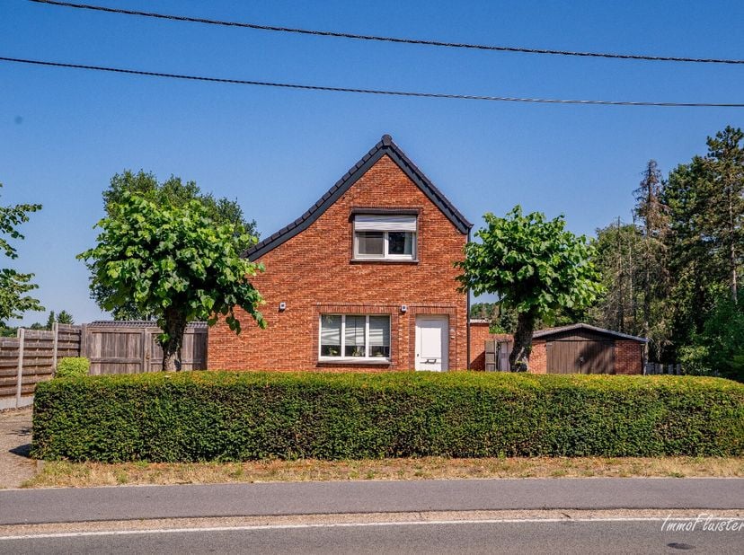 Deze woning in Balen biedt de ideale plaats voor paarden-/ dierenliefhebbers. Vanaf het eigendom zijn er uitrijmogelijkheden om te gaan genieten van e