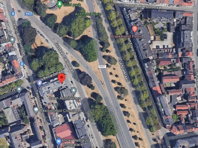 Garage à louer
                    à 9000 Gent